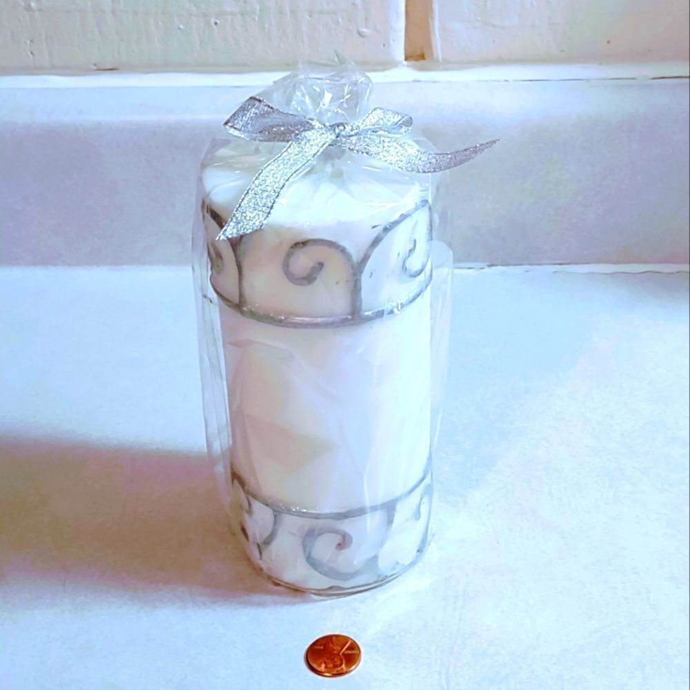Silver and iridescent GLITTER PILAR CANDLE 6 INCHES TALL